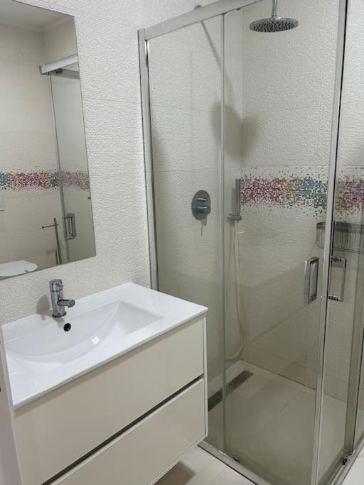 Apartamento Acolhedor Em Авейру Экстерьер фото